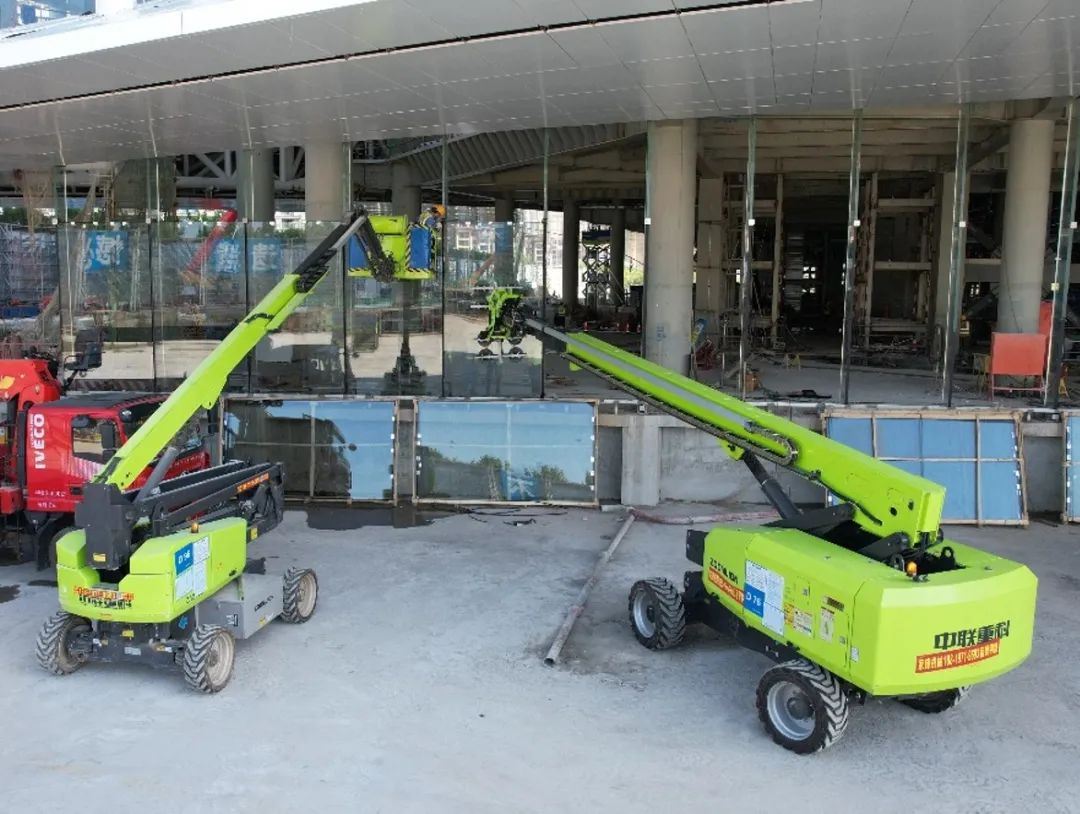 Windoor Expo_Straight arm suction cup truck