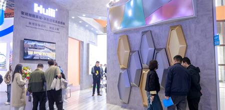 门窗展会揭秘：汇丽板材如何改变未来建筑幕墙？