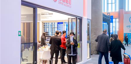 广州门窗展会上，耀银山铝型材如何演绎现代美学？