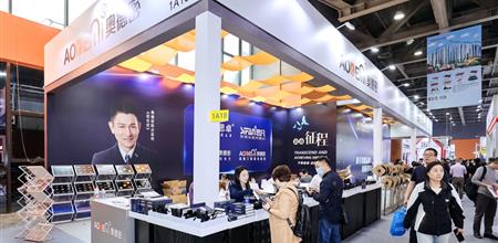 WINDOOR门窗幕墙展直击 | 奥德密：致力于不锈钢铰链、滑轨门窗五金产品