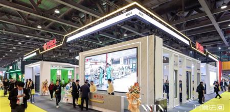 WINDOOR门窗幕墙展直击 | 坚美铝业：集铝合金建筑型材、工业材和铝合金门窗幕墙研究、设计、生产和销售于一体的行业龙头企业