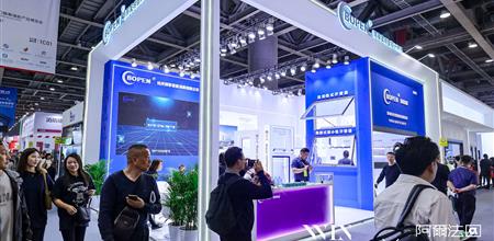 WINDOOR门窗展会现场：平开窗手动开窗器品牌精选