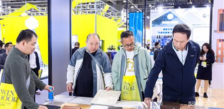 金属幕墙新品亮相阿尔法建筑论坛，成建筑界关注焦点