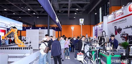 中空玻璃加工设备哪家强？WINDOOR门窗幕墙展见真章