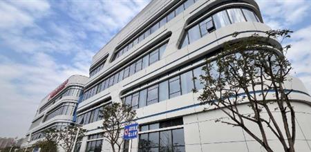 金属复合板厂家齐聚阿尔法建筑论坛，新品技术一站式对接