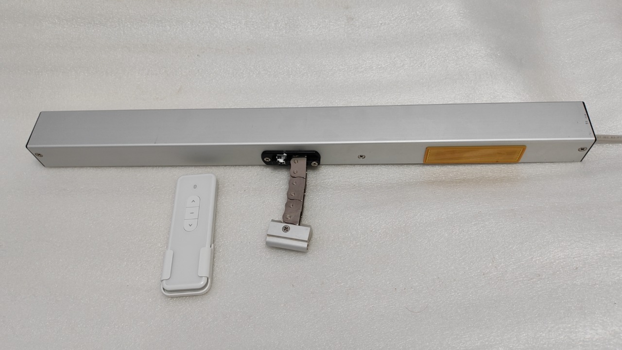 电动雨感链条式开窗器